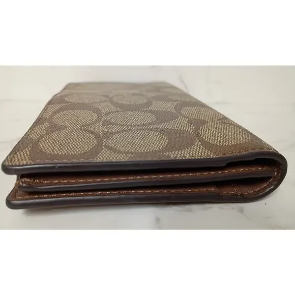 COACH Slim Zip Wallet in Signature Coated Canvas - EUC - Picture 3 of 8